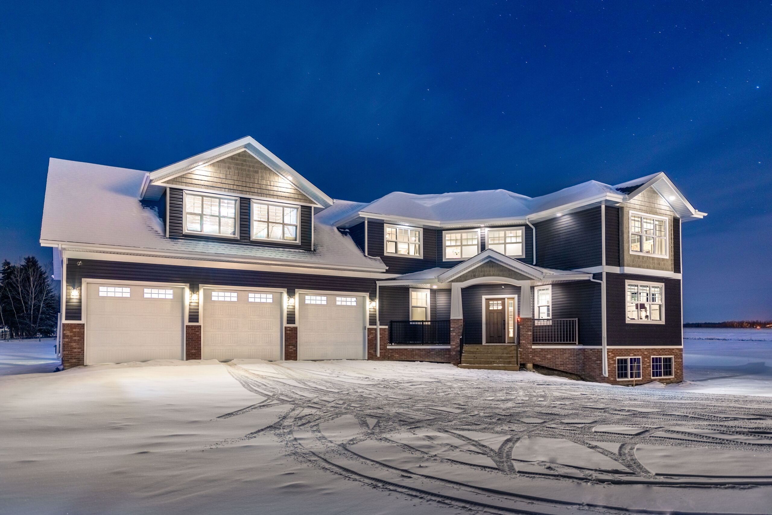 custom acreage built home in Central Alberta
