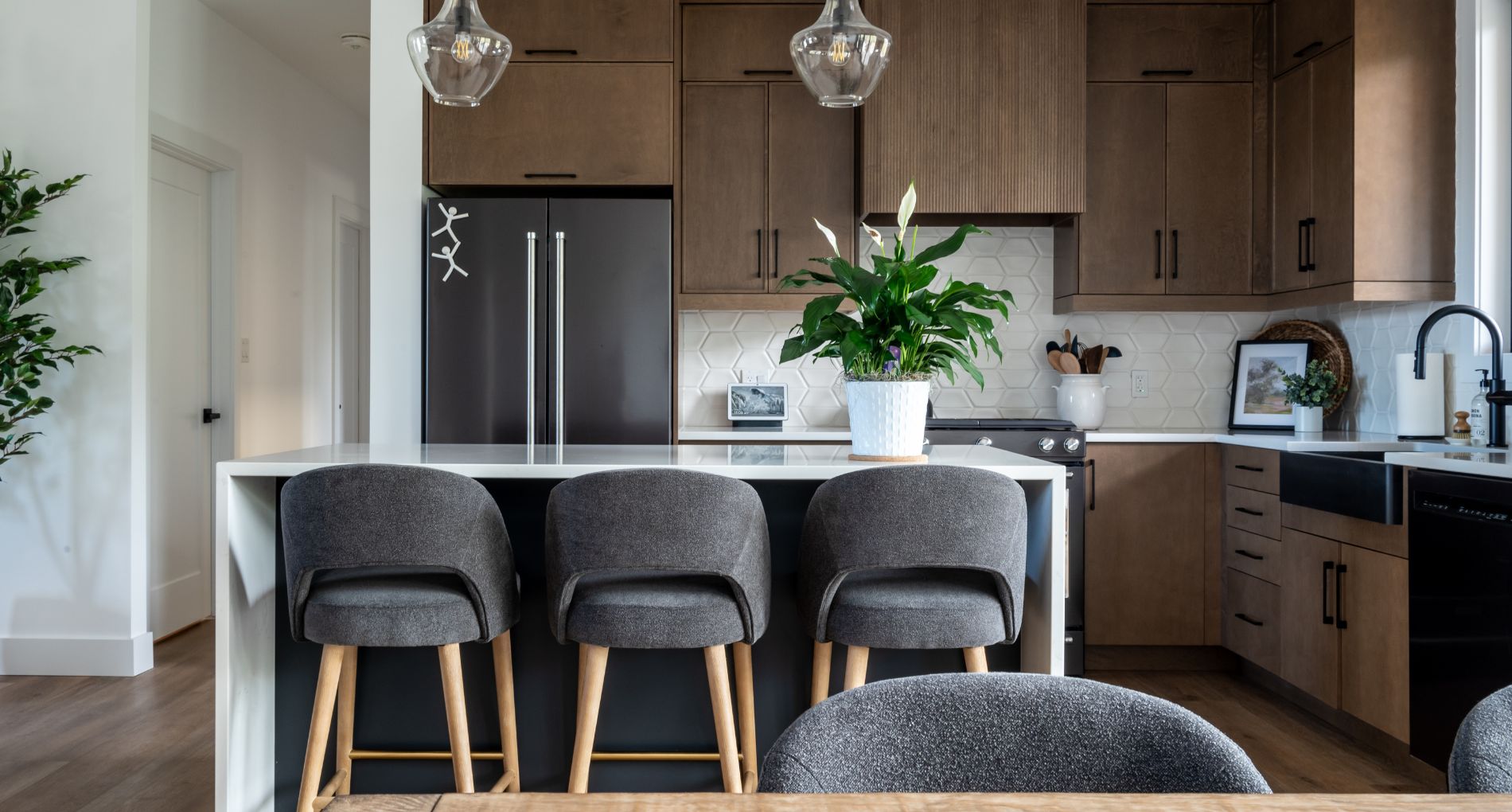 Contemporary Family Home with Light-Filled Interiors and Textural Balance