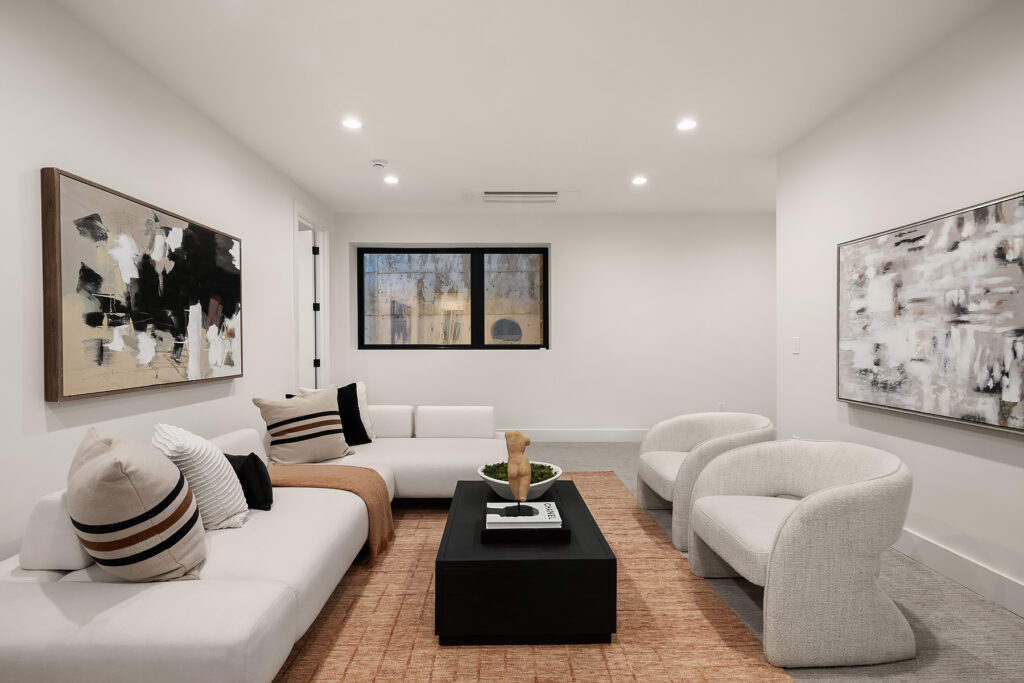 art statement as a modern coffee table decor idea