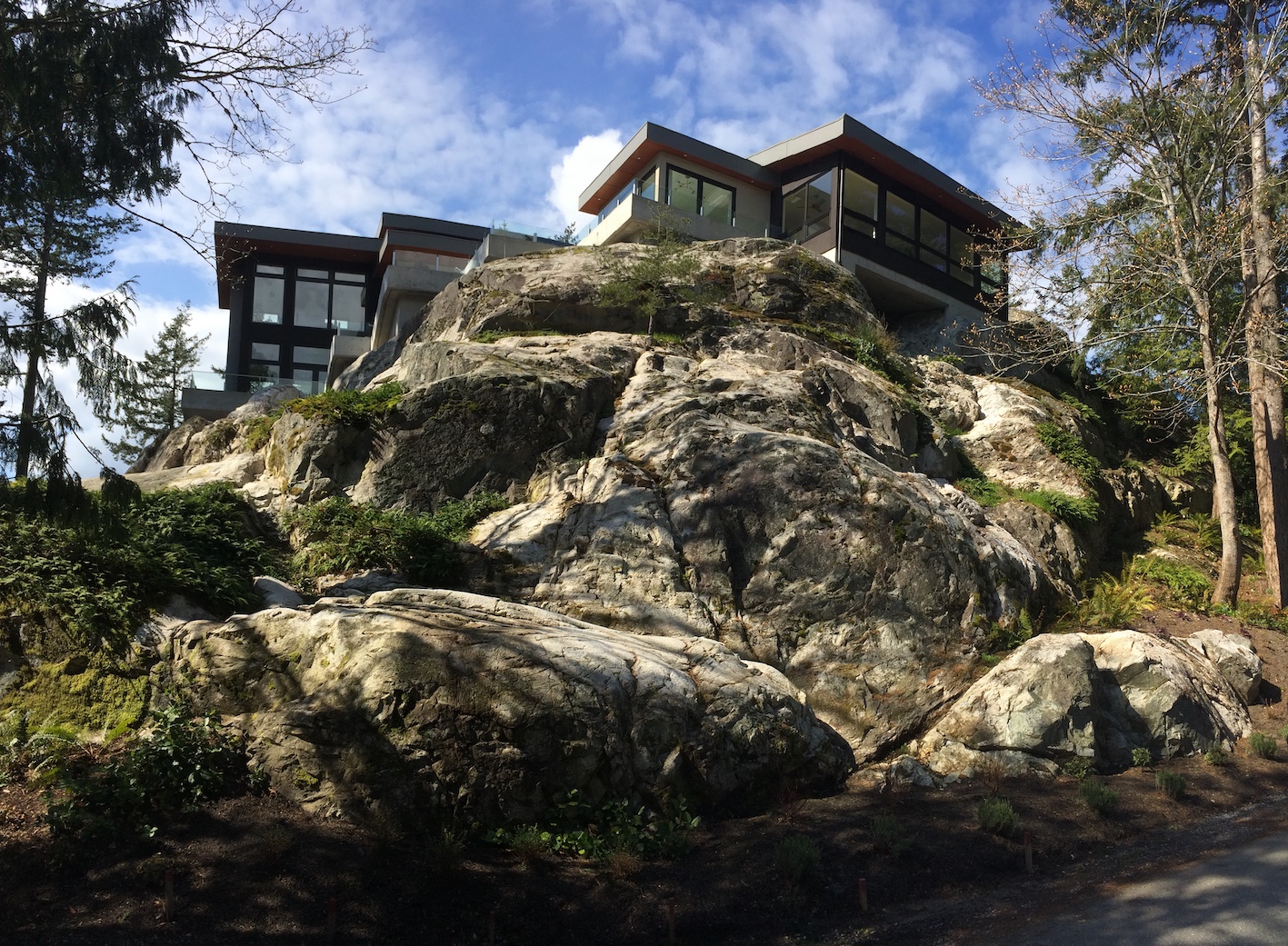 What to Consider Before Building on a Steep Slope