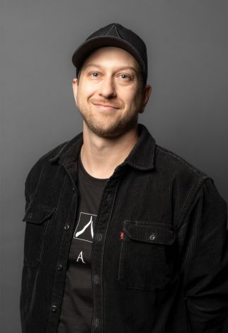 Jason  Gray