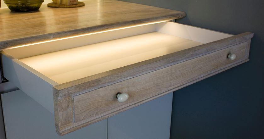 kitchen cabinet lighting