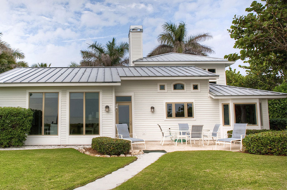 turfgrass yard of all white south tampa home